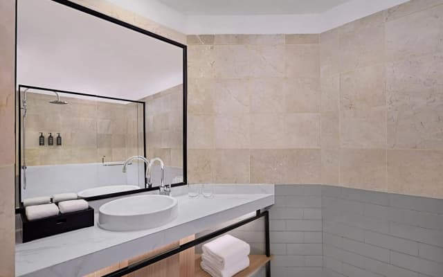 Sheraton Jakarta Soekarno Hatta Airport - photo 3