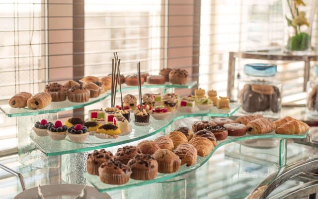 Radisson Blu Hotel Doha - photo 2