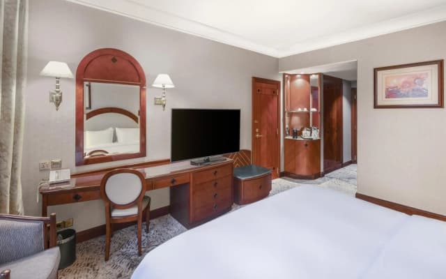 Madinah Hilton - photo 1