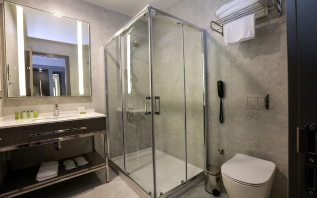 DoubleTree by Hilton Hotel Izmir Airport - photo 9