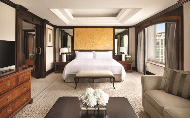 Shangri-La Jakarta Hotel - photo 2