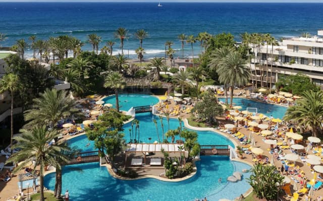 H10 Conquistador Hotel - photo 4