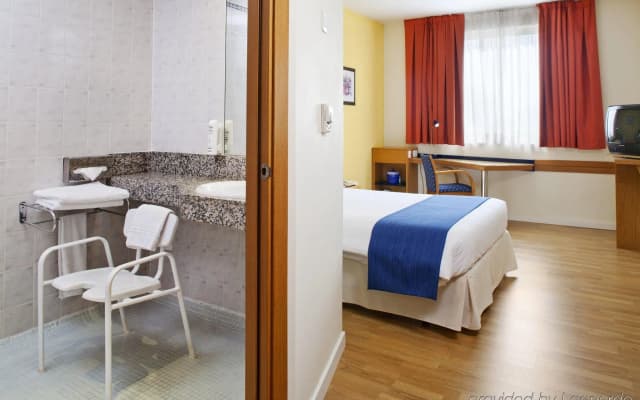 B&B Hotel Alicante - photo 4