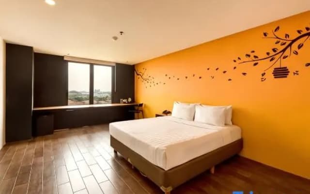 Yellow Bee Tangerang - photo 17