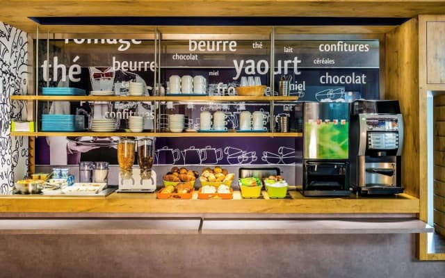 ibis budget Saint Maurice Hotel - photo 3