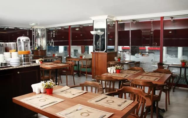 Kozan City Hotel - photo 1