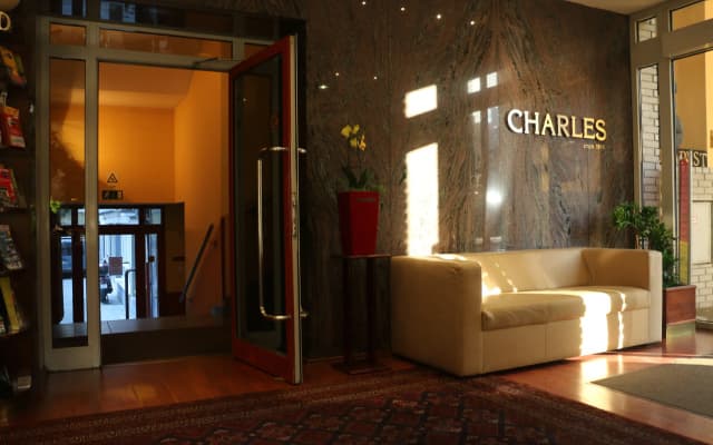 Hotel Charles - photo 4