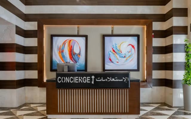 Al Aqeeq Madinah Hotel - photo 1