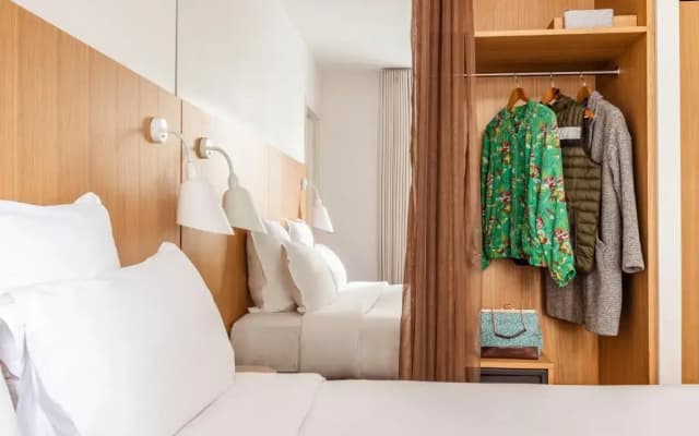 9Hotel Republique Hotel - photo 4