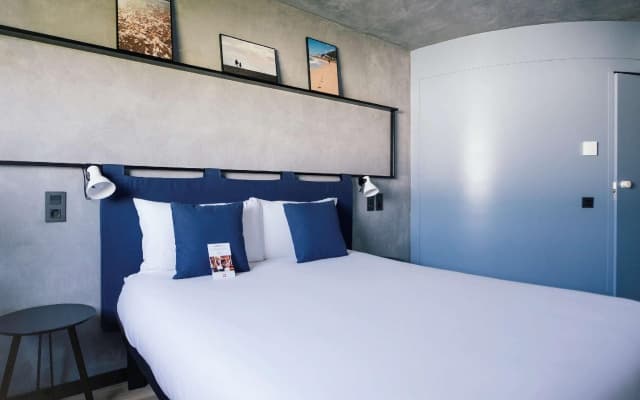 Ibis Hotel Alicante - photo 2