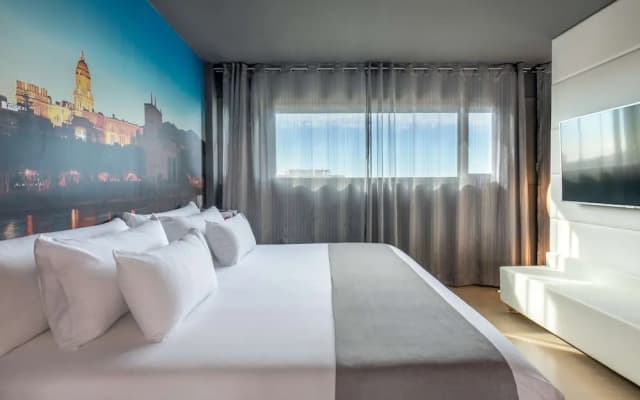 Barceló Malaga Hotel - photo 2