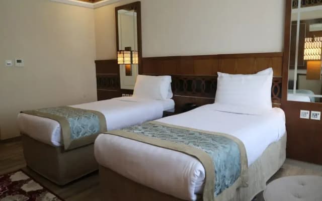 Violet Hotel - photo 2