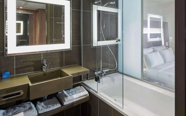 Novotel Istanbul Bosphorus - photo 2