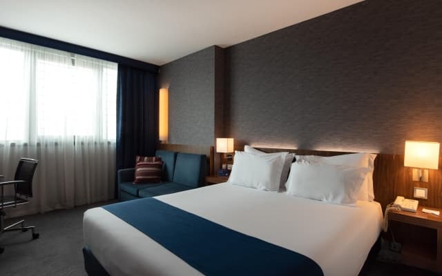 Holiday Inn Express Lisbon Airport by IHG - photo 3