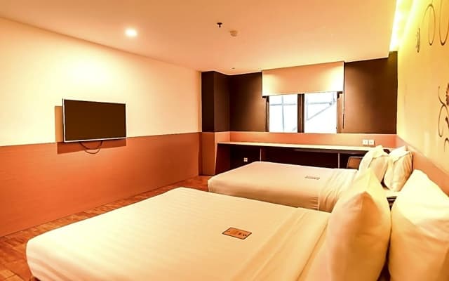 Yellow Bee Tangerang - photo 3