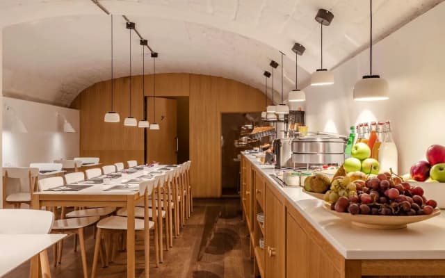 9Hotel Republique Hotel - photo 5