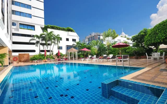 Pipa Hotel Bangkok Sukhumvit 11 - photo 4