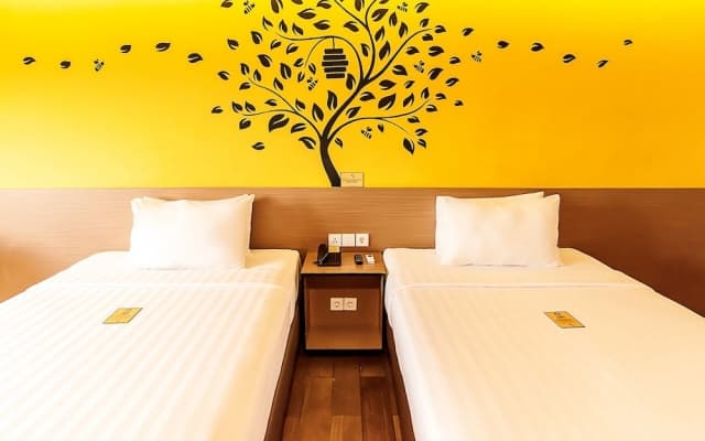 Yellow Bee Tangerang - photo 5