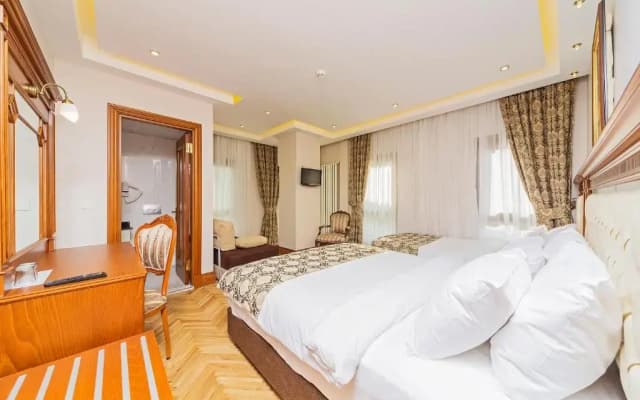 Spectra Hotel - photo 2