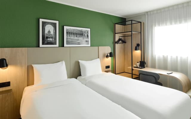 Hotel Campanile Nogent Sur Marne - photo 8