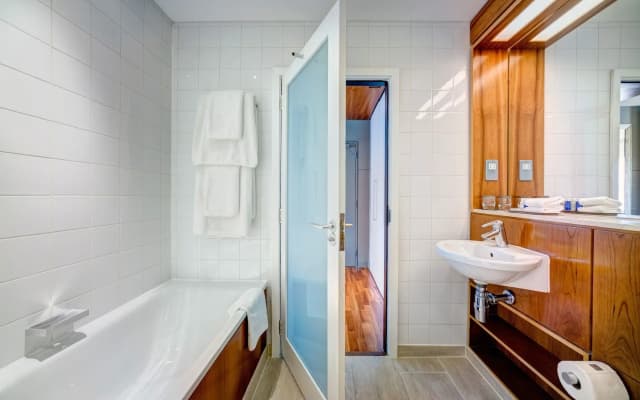 Apex City of Edinburgh Hotel - photo 1
