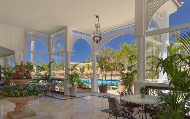 Gran Oasis Resort - photo 4