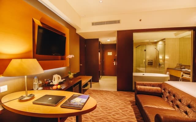 JS Luwansa Hotel and Convention Center - photo 3
