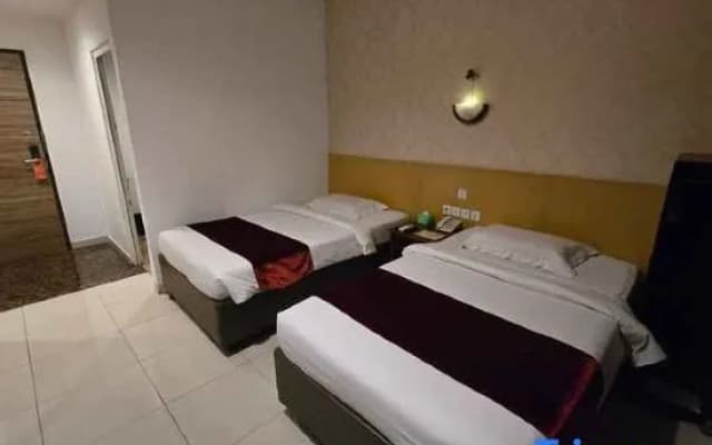 Marilyn Hotel Serpong - photo 12