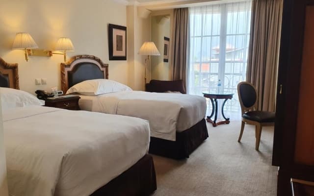 Hotel Gran Mahakam - photo 2
