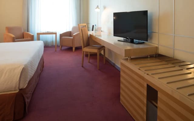 VIP Executive Entrecampos Hotel & Conference - photo 6