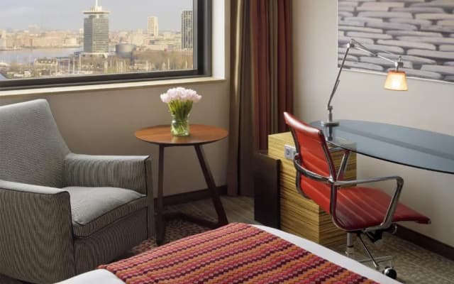 Mövenpick Hotel Amsterdam City Centre - photo 2