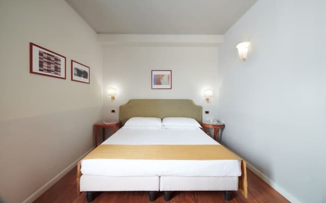 Hotel Plaza Venice - photo 2