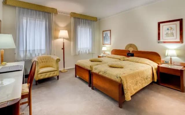 Roma Hotel - photo 6