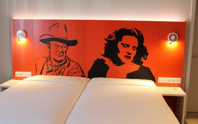 Hotel Star Inn Lisbon Aeroporto - photo 2