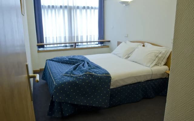 VIP Executive Eden Aparthotel - photo 4