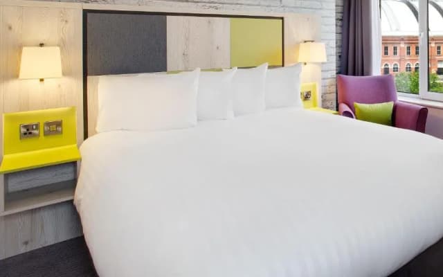 Leonardo Hotel Manchester Central - photo 1