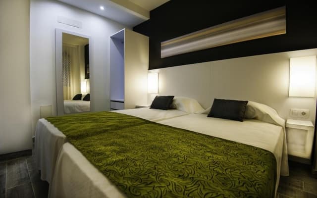 Kn Aparthotel Columbus - photo 4