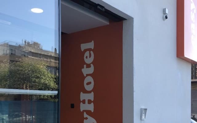 easyHotel Málaga City Centre - photo 3