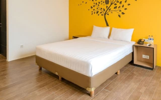 Yellow Bee Tangerang - photo 12