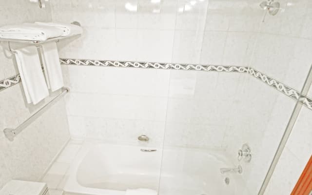 The George Hotel - photo 4