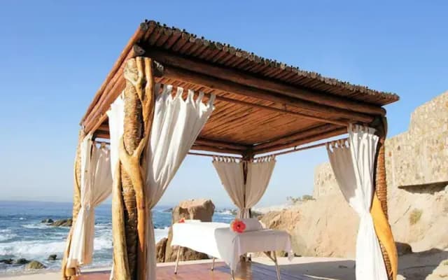 Hotel Adonis Capital - photo 2