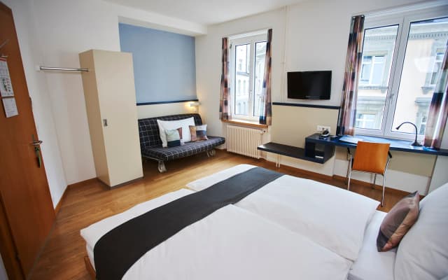 Bristol Hotel - photo 3