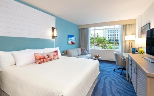Universal's Loews Sapphire Falls Resort - photo 1