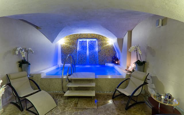 Golden Tower Hotel & Spa - photo 4