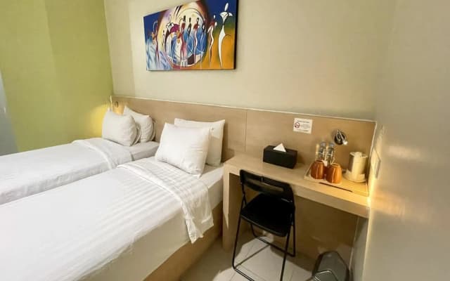 Lemo Hotel Serpong - photo 5