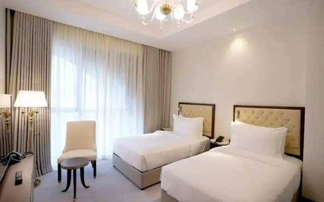 Peninsula Worth Hotel - photo 2