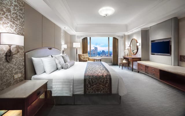Shangri-La Jakarta Hotel - photo 7