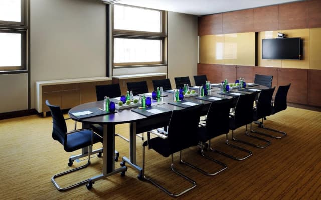 Courtyard by Marriott World Trade Center Abu Dhabi - photo 4