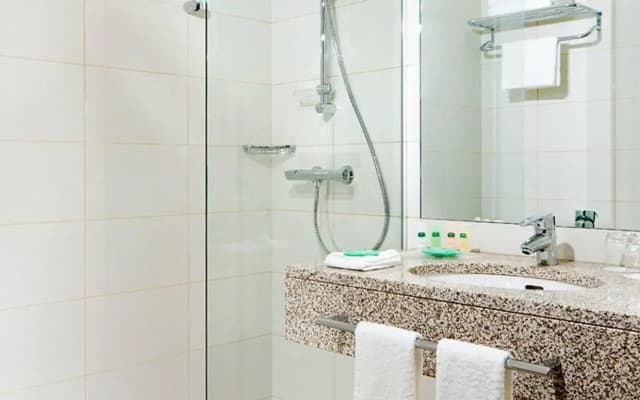 Courtyard by Marriott Paris Arcueil - photo 4