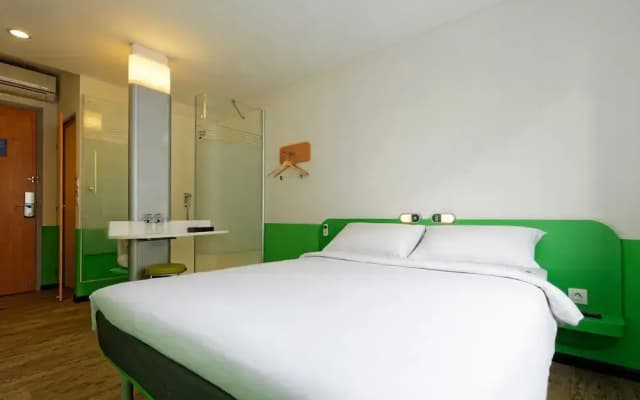 Hotel ibis budget Jakarta Airport - photo 5